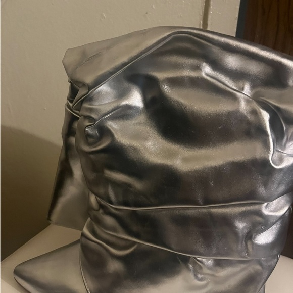 Night on the town - Picture 3 of 3